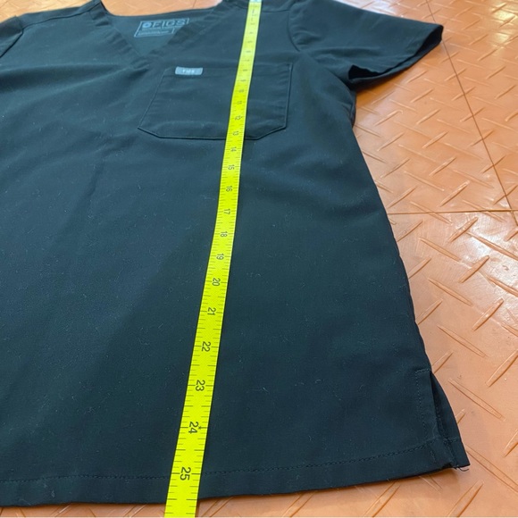 Figs Technical Collection Top - Picture 3 of 5